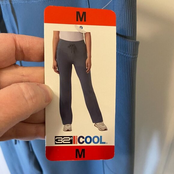 32 Degrees COOL Active Flare Pants Blue Size M NWT 31” Inseam - Picture 2 of 9
